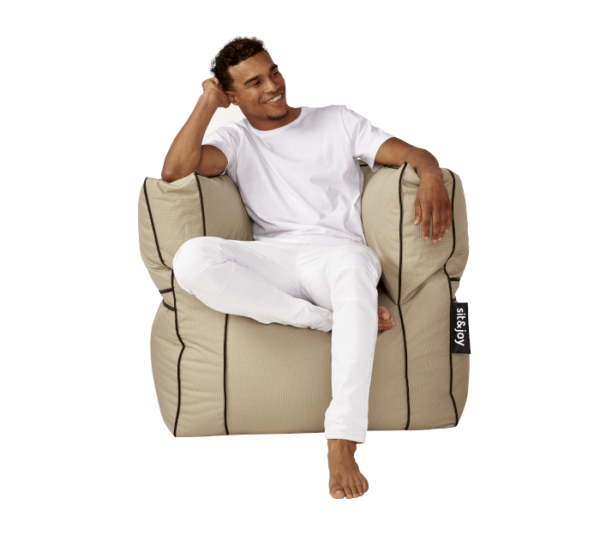 Bora-Bora-Zand-model-e1565787450555[1]