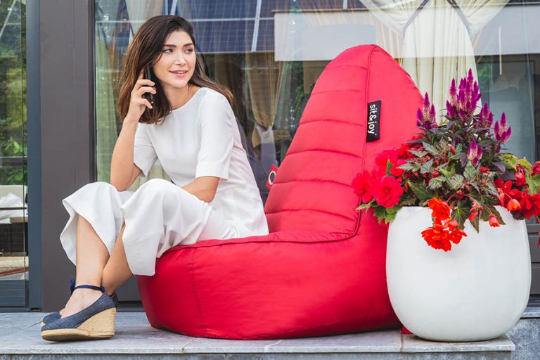 Senza-Rood-Outdoor-3-768x512